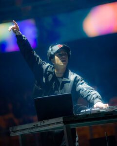 Dj Plox @luchohackfotos