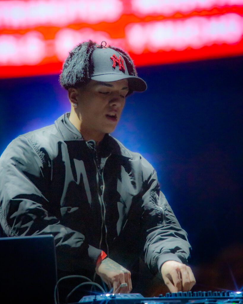 Dj Plox @luchohackfotos