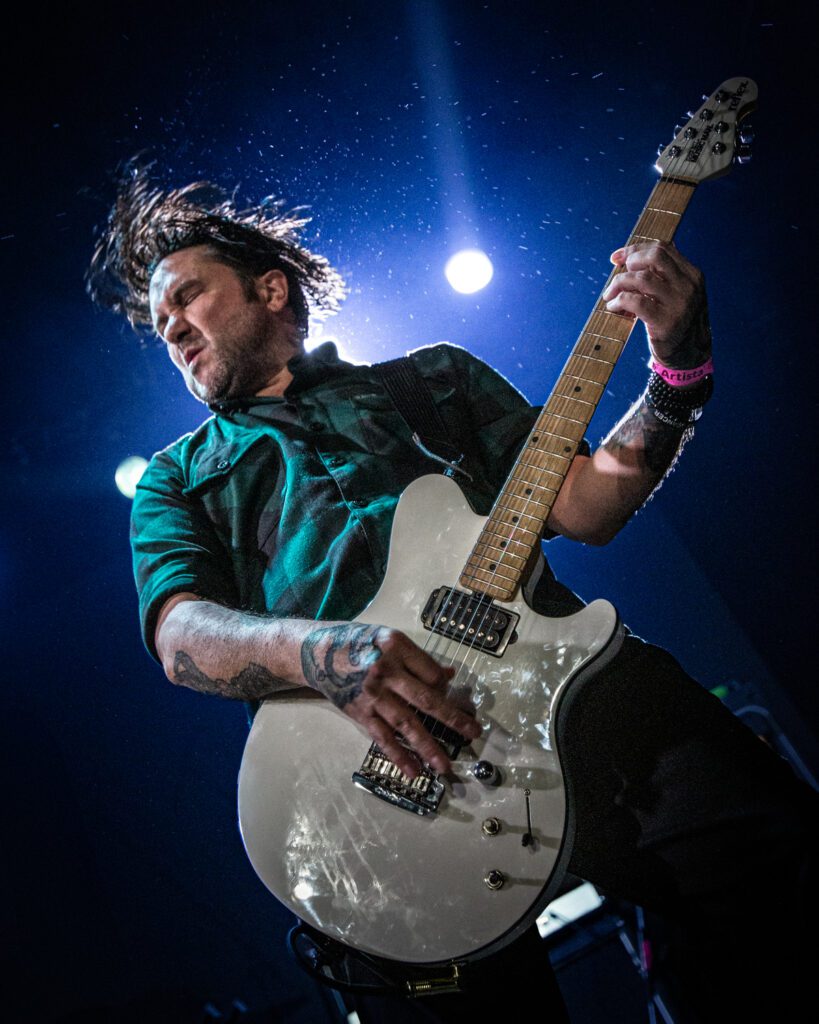 AuthorityZero @luchohackfotos