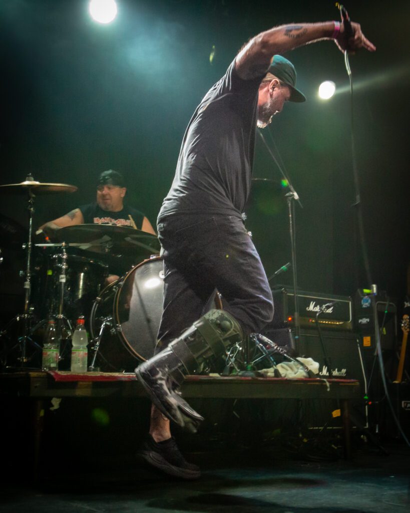 AuthorityZero @luchohackfotos