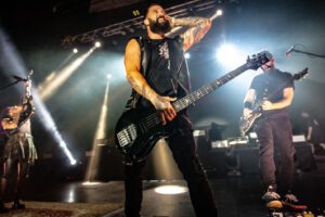 Skillet encendió Santiago con su “Revolution”: una noche épica de fe, poder y rock en el Teatro Cariola Skillet @luchohackfotos