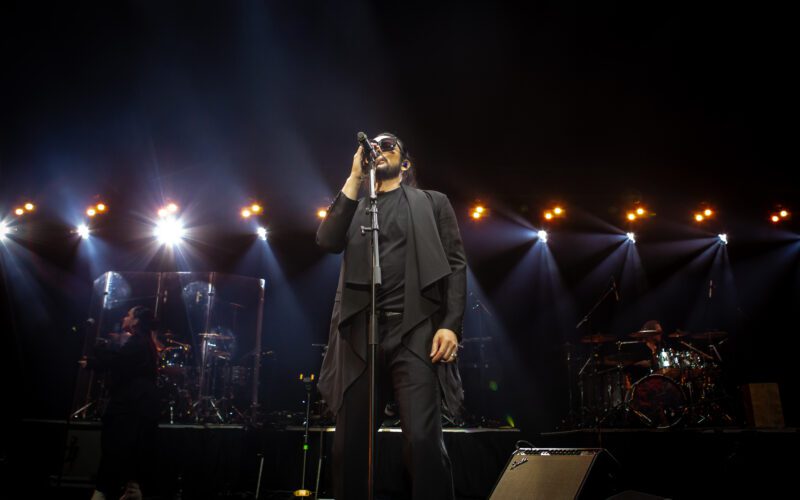 Beto Cuevas en la noche del rock latino