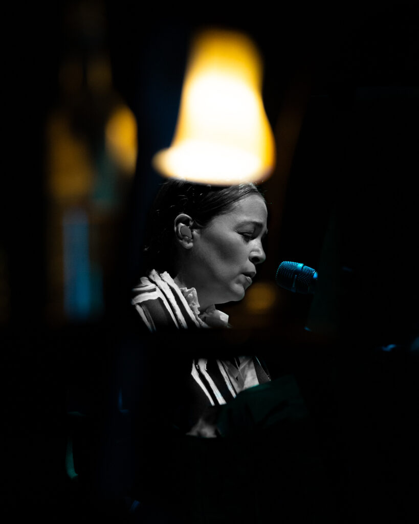 La cancionera Natalia Lafourcade en el Movistar Arena