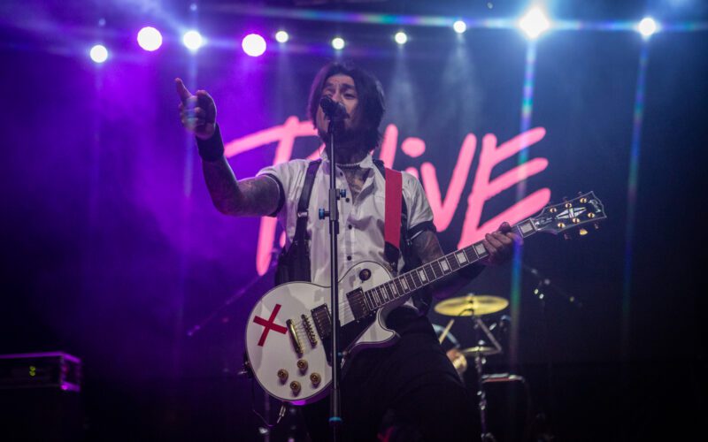Pxndx Vive en el Teatro Cariola de Santiago de Chile